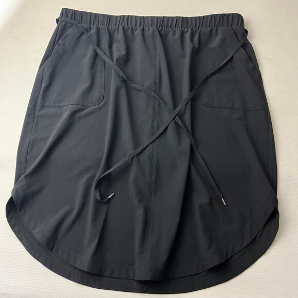 T by Talbots Black Skirt New Size 1XP Petite Lightweight - Picture 8 of 8